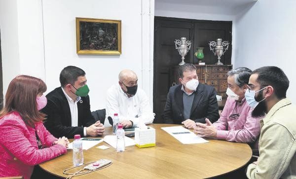 Un encuentro clave con las asociaciones de mercadillos
