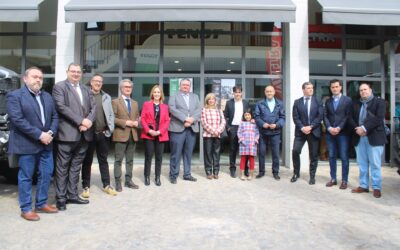 Inauguración de las nuevas instalaciones de la empresa Carretero Maquinaria Agrícola S.A.