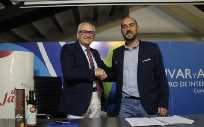 El concejal de agricultura y presidente de la Asociación Olivar firma un nuevo convenio de colaboración con la IGP Aceite de Jaén